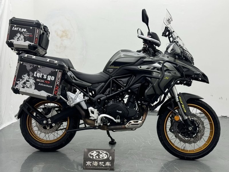 二手贝纳利金鹏 TRK502