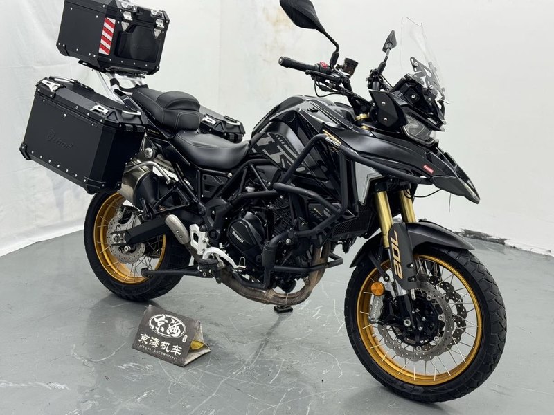 二手贝纳利TRK702