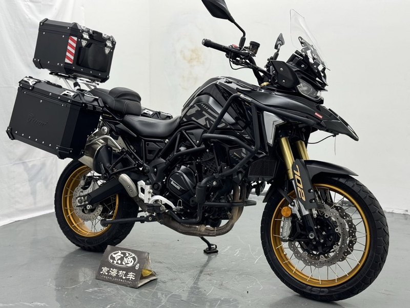 二手贝纳利TRK702