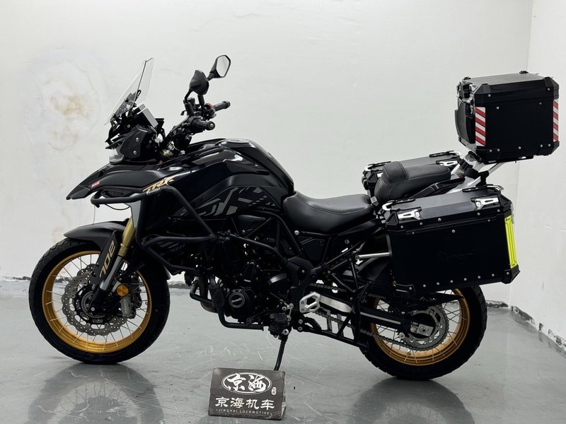 二手贝纳利TRK702