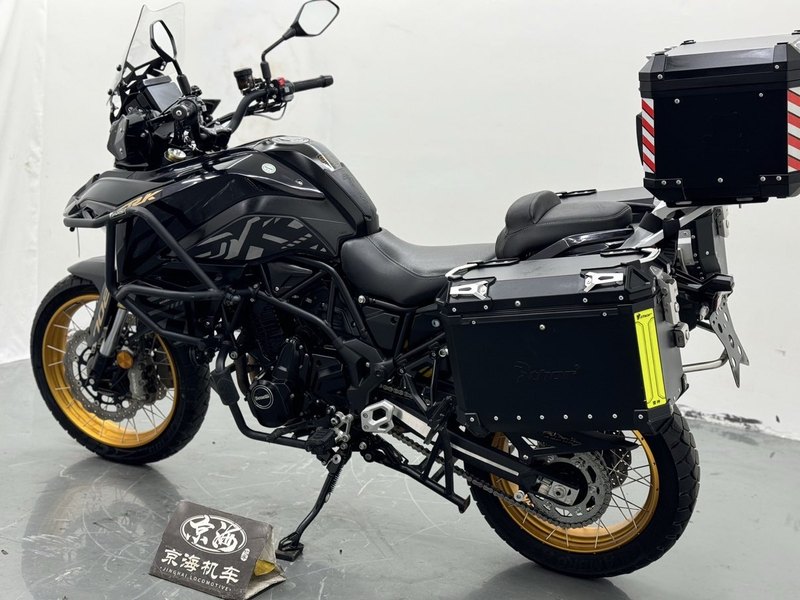 二手贝纳利TRK702