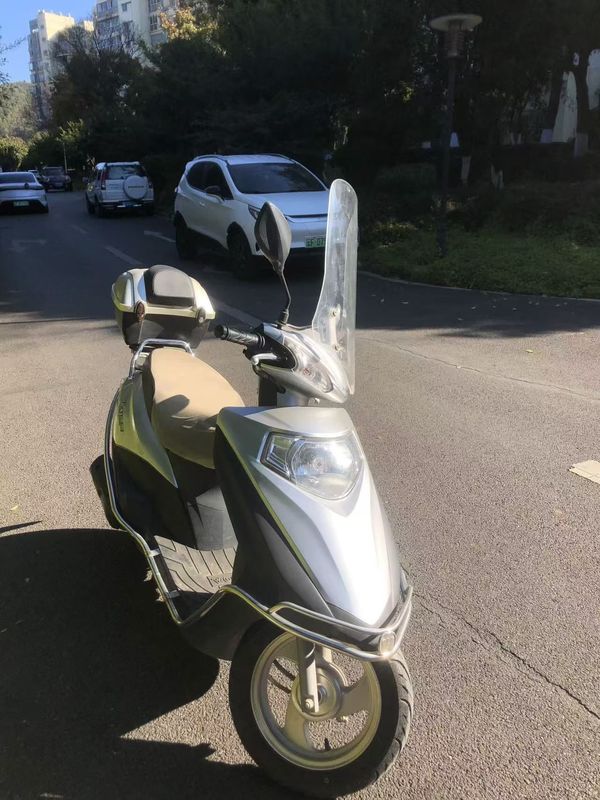 二手五羊本田SCR 喜鲨125