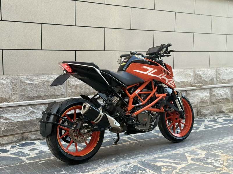 二手KTMR2R390 Duke
