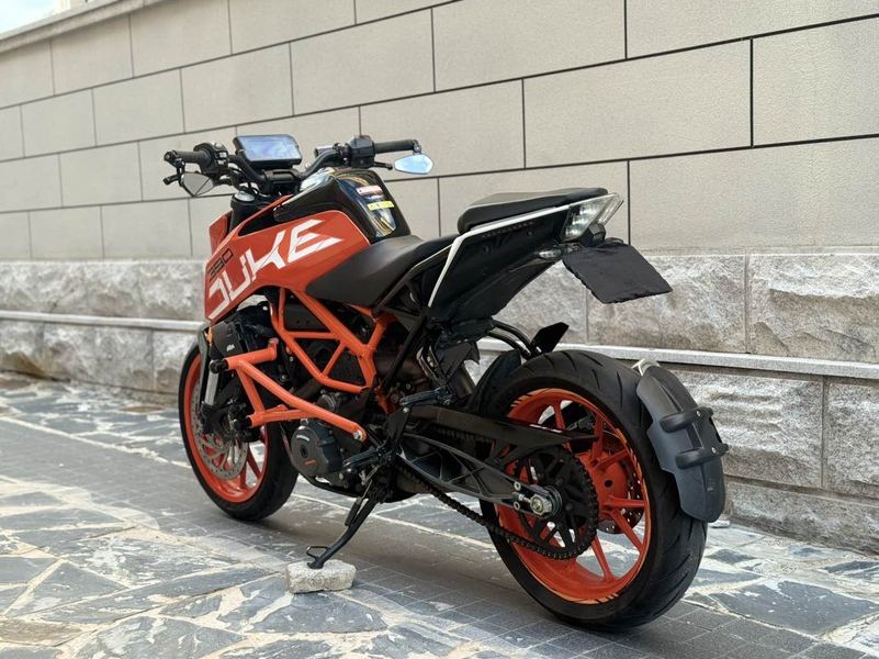 二手KTMR2R390 Duke