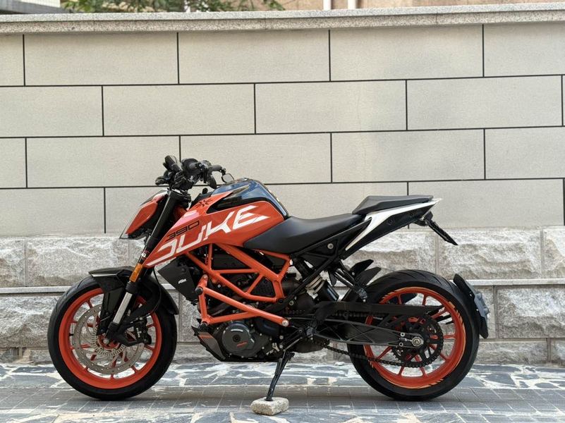 二手KTMR2R390 Duke