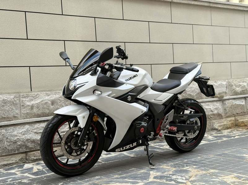 二手豪爵铃木GSX250R