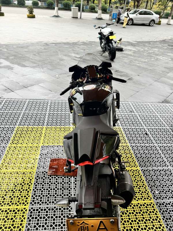 二手阿普利亚RSV4