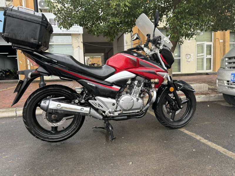 二手豪爵铃木骊驰 GW250