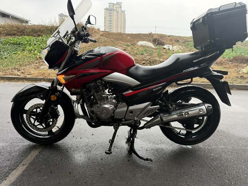 二手豪爵铃木骊驰 GW250