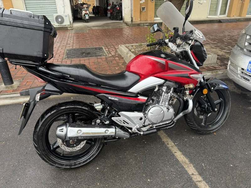 二手豪爵铃木骊驰 GW250