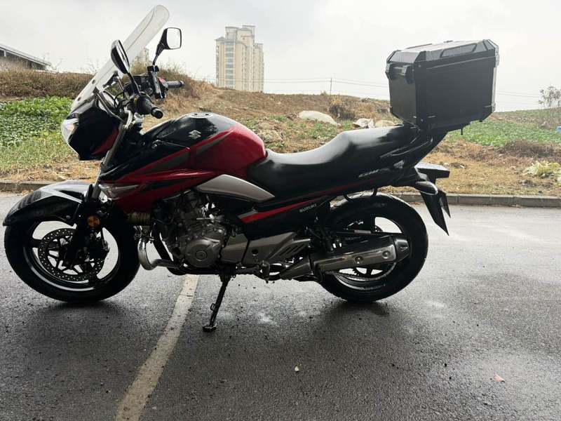 二手豪爵铃木骊驰 GW250