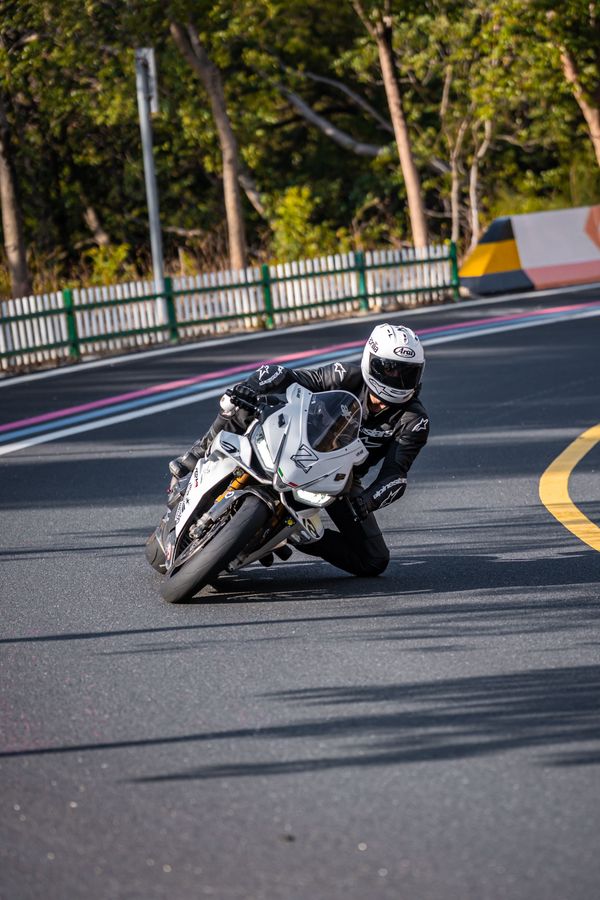 二手阿普利亚RSV4