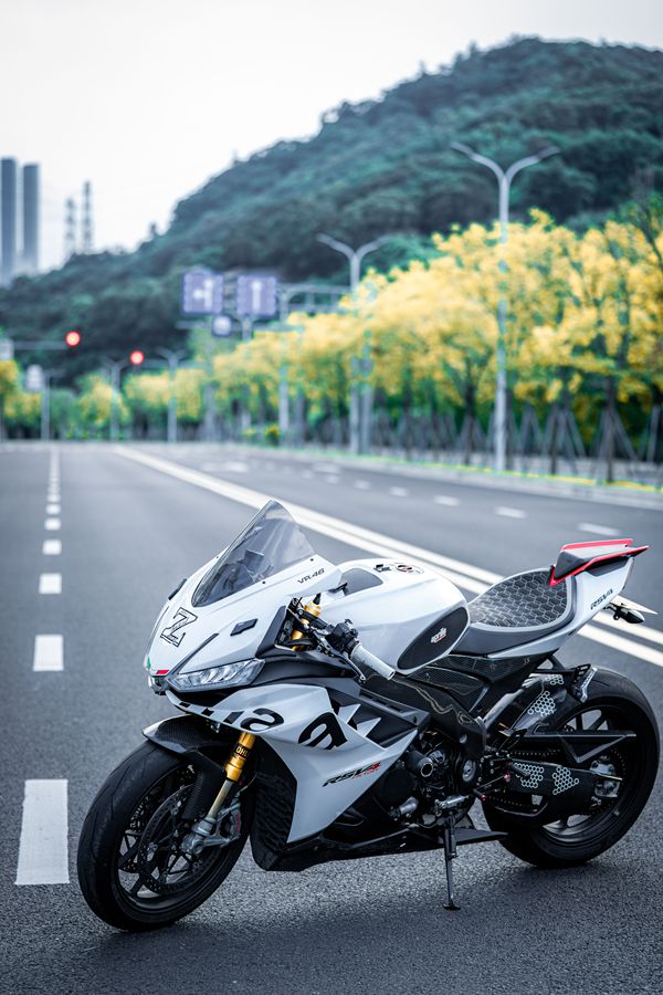 二手阿普利亚RSV4