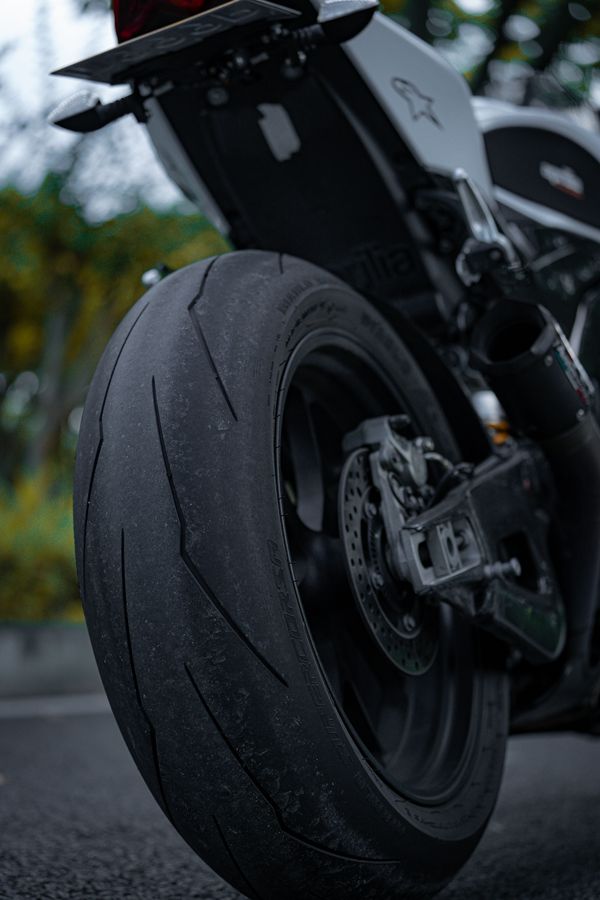 二手阿普利亚RSV4