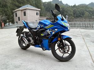 二手济南铃木极客飒 Gixxer 155