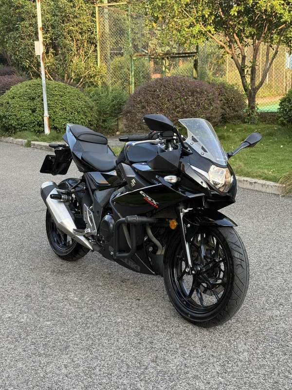 二手豪爵铃木GSX250R