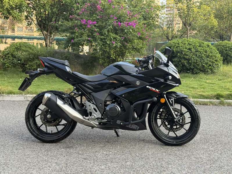 二手豪爵铃木GSX250R