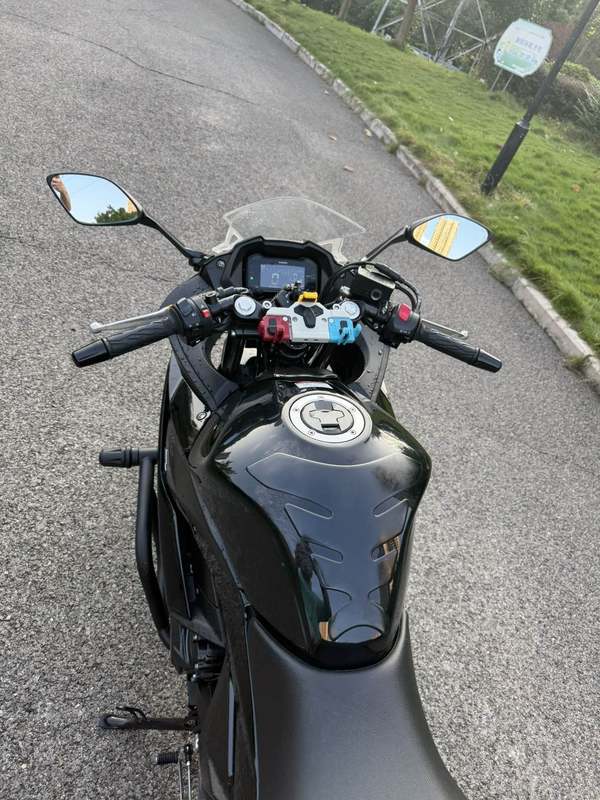 二手豪爵铃木GSX250R