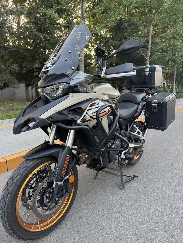 二手贝纳利TRK552