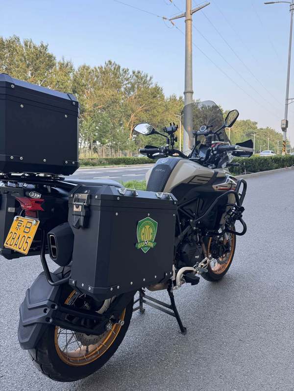 二手贝纳利TRK552