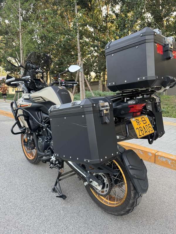 二手贝纳利TRK552