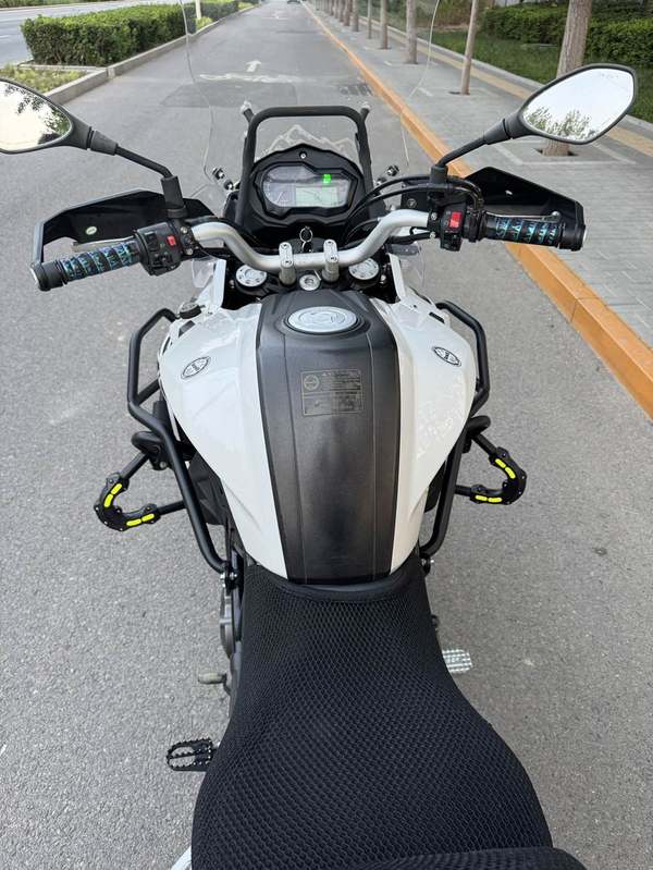 二手贝纳利金鹏 TRK502