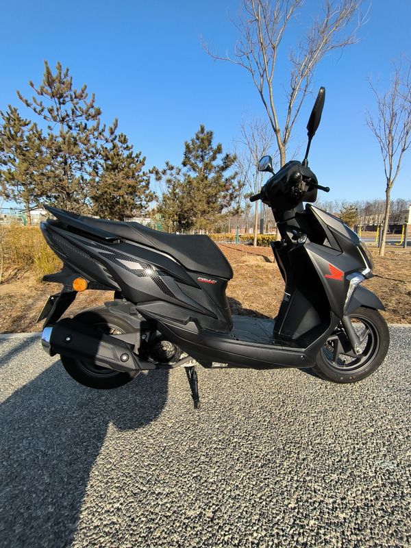 二手新大洲本田裂行 RX125Fi