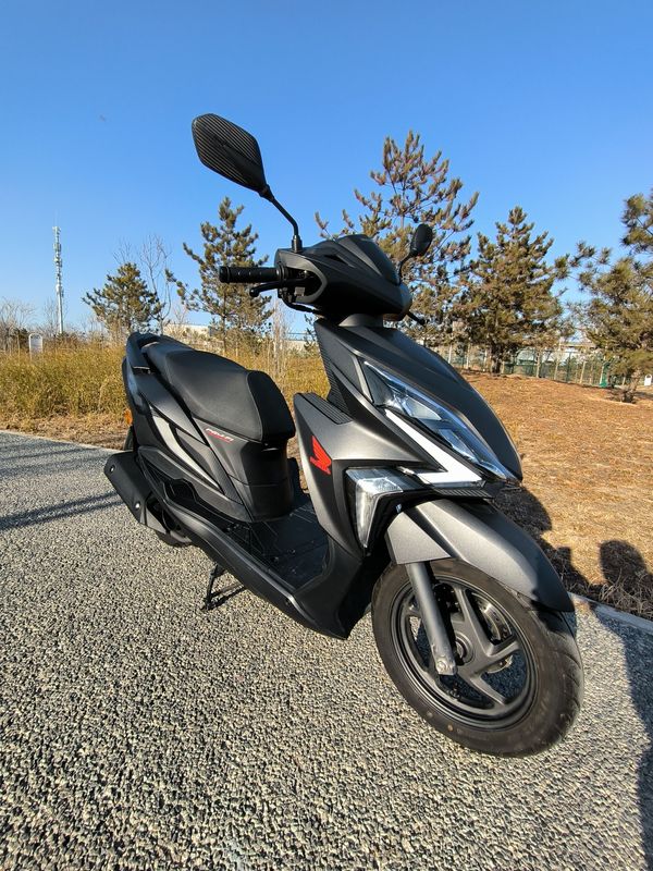 二手新大洲本田裂行 RX125Fi