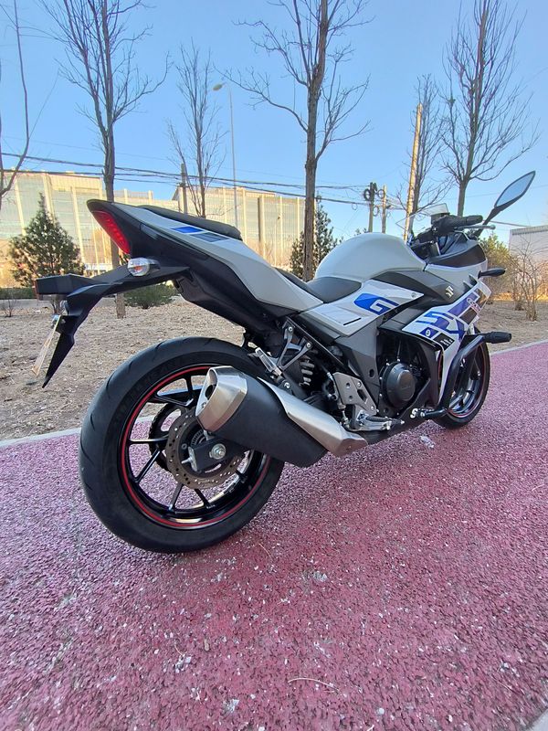 二手豪爵铃木GSX250R