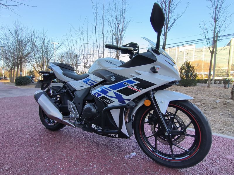 二手豪爵铃木GSX250R