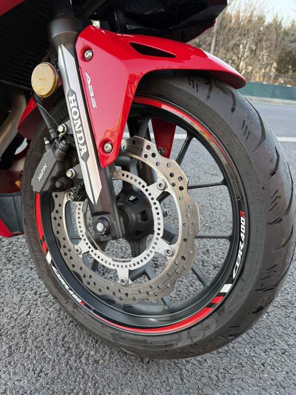 二手本田CBR400R