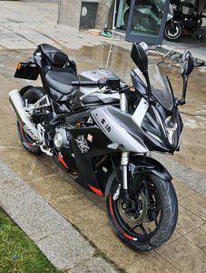 二手贝纳利龙卷风 Tornado 302R