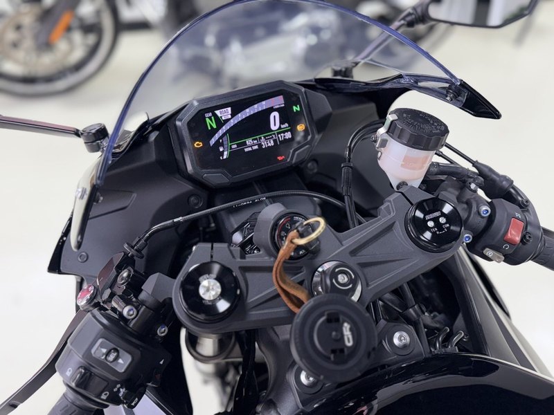 二手川崎Ninja ZX-6R 