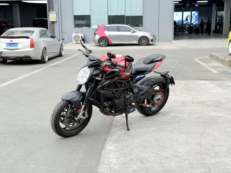 二手奥古斯塔Brutale 800