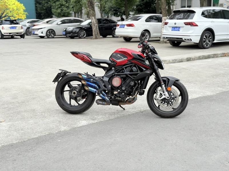 二手奥古斯塔Brutale 800