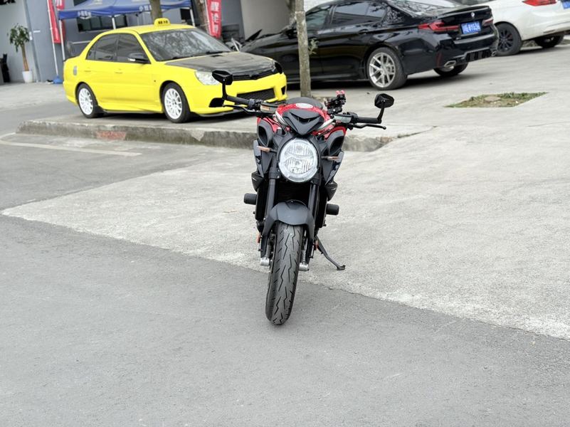 二手奥古斯塔Brutale 800