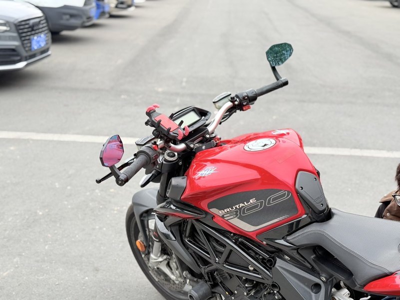 二手奥古斯塔Brutale 800