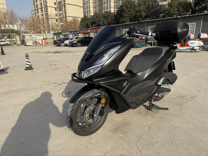 二手五羊本田PCX