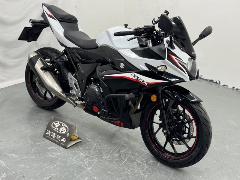 二手豪爵铃木GSX250R