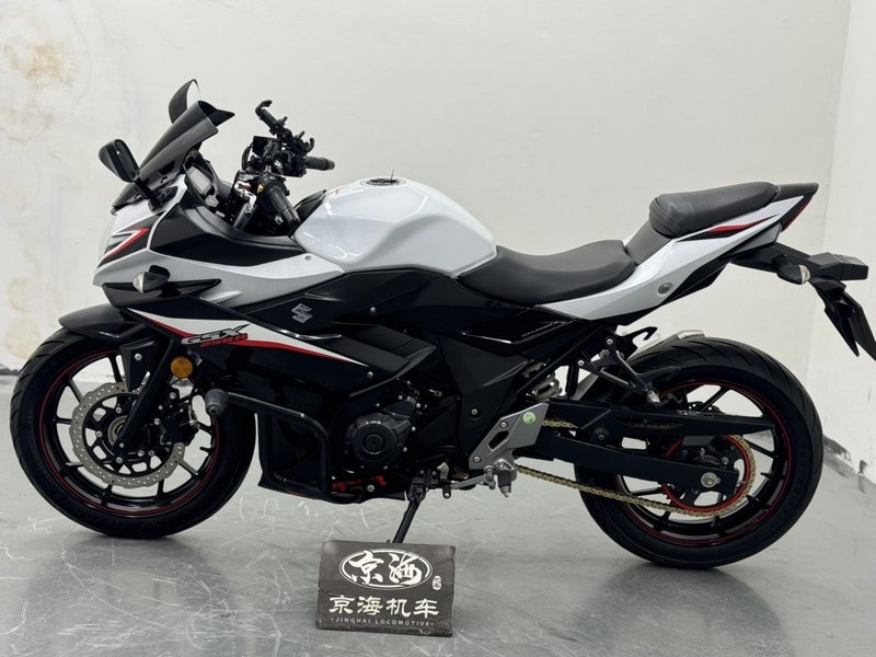 二手豪爵铃木GSX250R
