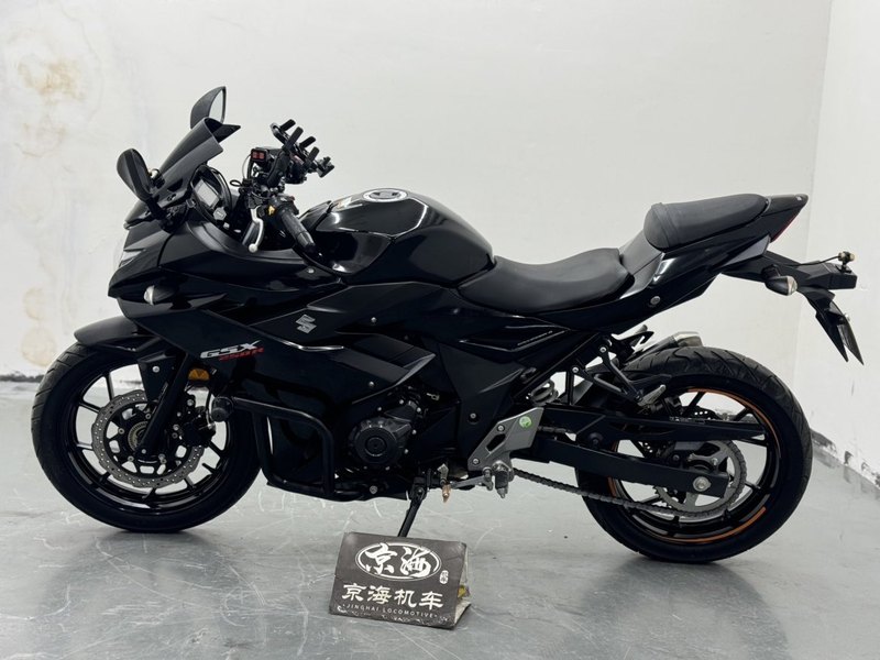 二手豪爵铃木GSX250R