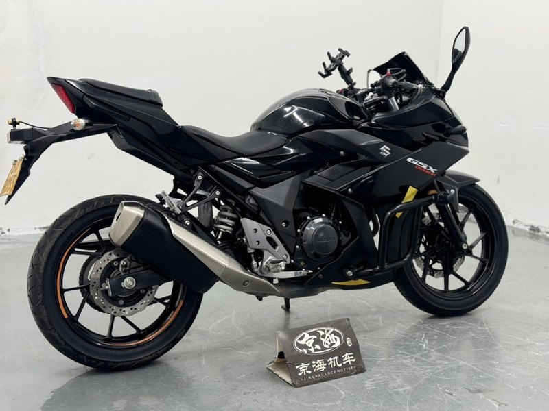 二手豪爵铃木GSX250R
