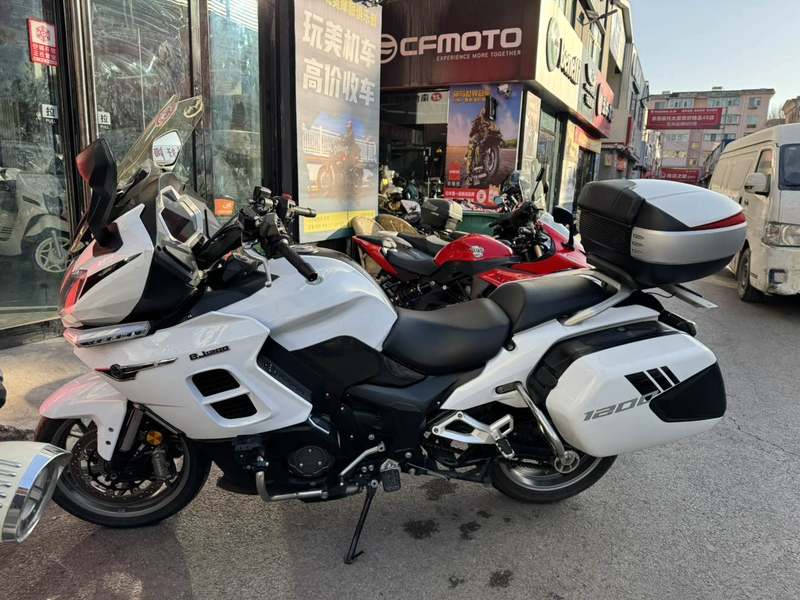 二手贝纳利1200GT