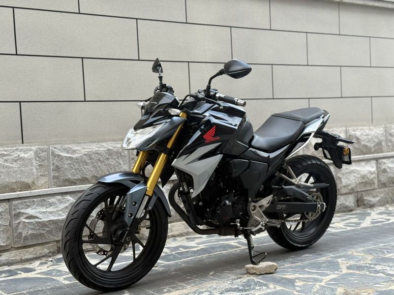 二手五羊本田CB190R 暴锋眼