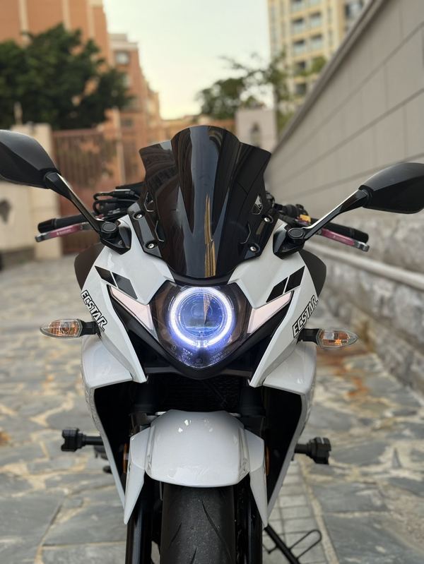 二手豪爵铃木GSX250R