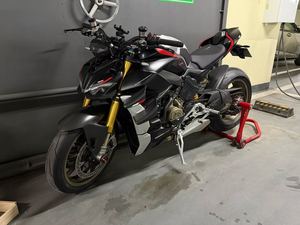 二手杜卡迪Street Fighter V4