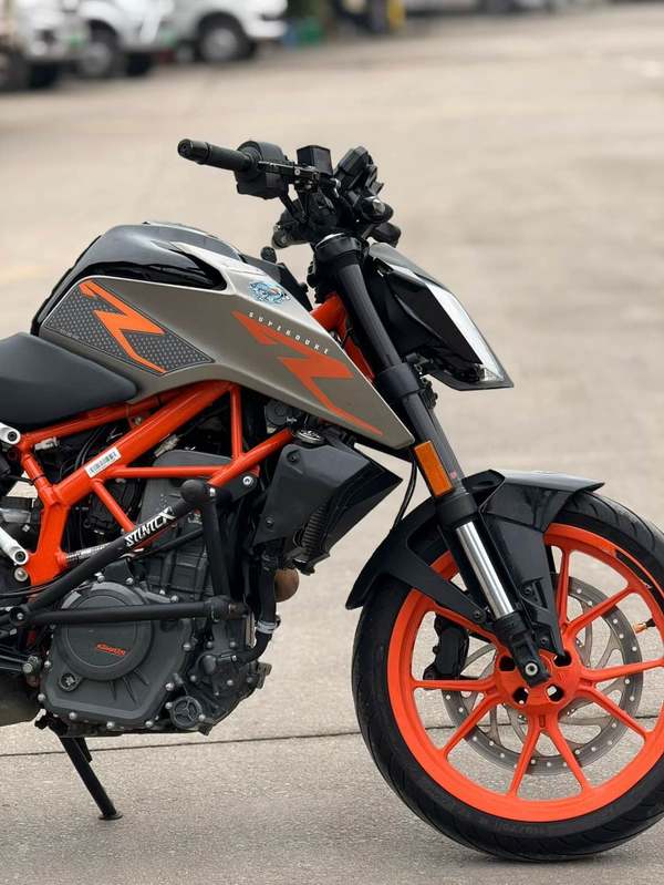 二手KTMR2R390 Duke