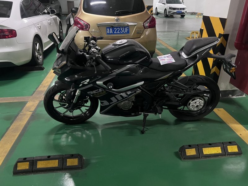 二手QJMOTOR赛250