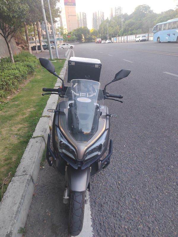 二手QJMOTOR鸿150ADV