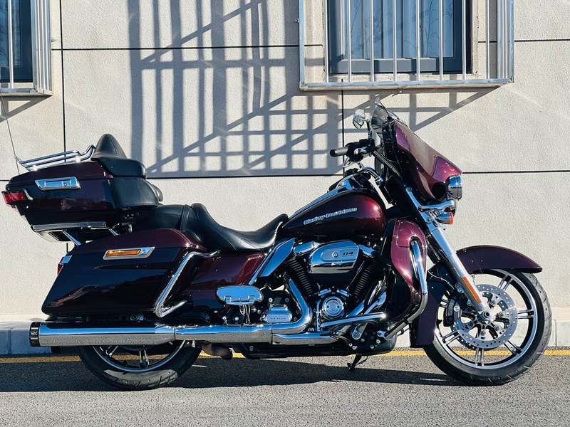 二手哈雷戴维森旗舰滑翔  Limited